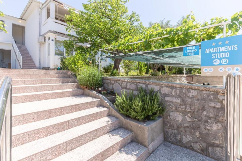 Apartments Meri Башка Экстерьер фото
