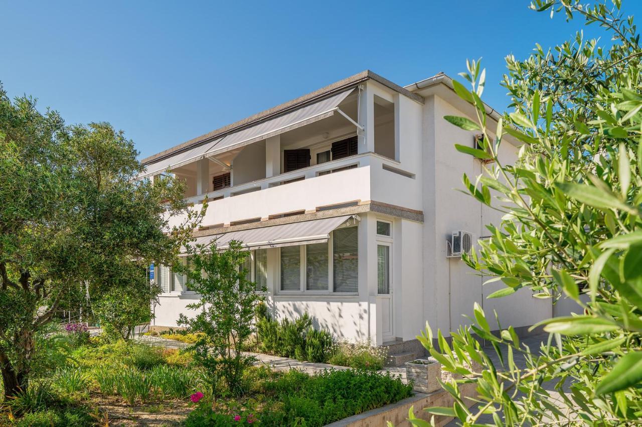 Apartments Meri Башка Экстерьер фото